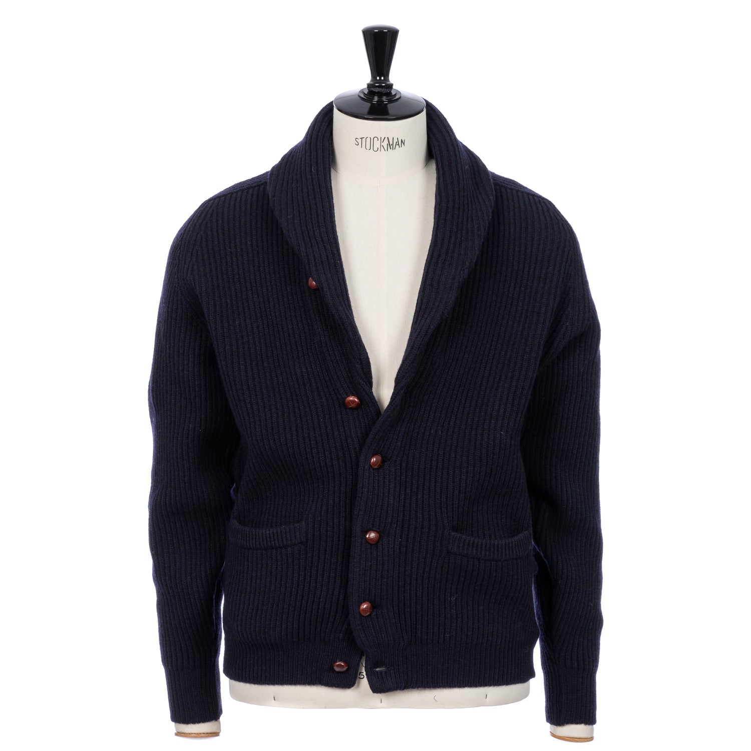 MJ Exklusiv: Schal-Cardigan "Iconic-Shawl" aus feinster schottischer Lambswool - 6 Ply